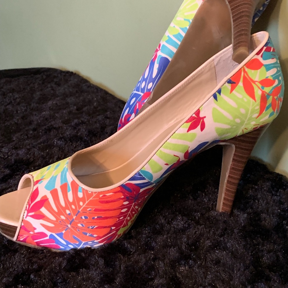 Ladies Shoes